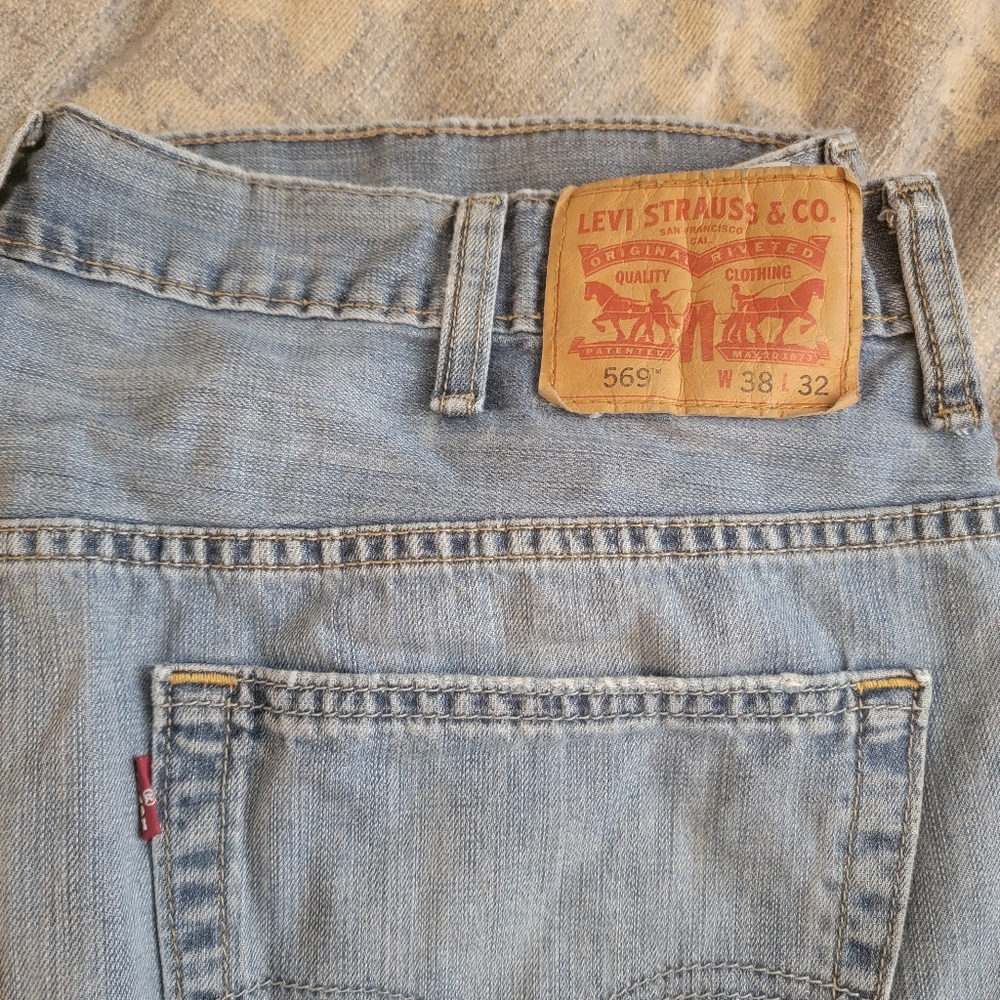 38x32 Levi 569